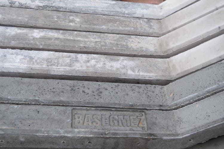 Beton Çit Direk